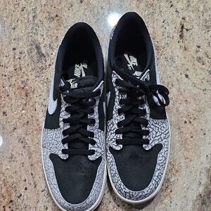 Nike Men's Black and White Patterned Sneakers Jordan 1 Low